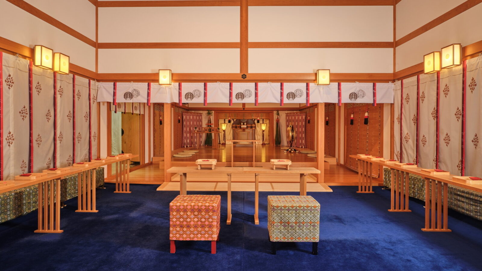 橿原神宮 境内の見どころ 神楽殿