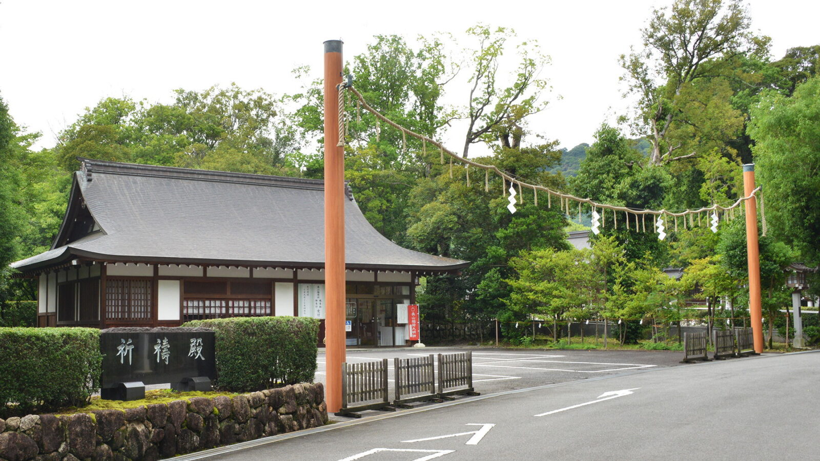 橿原神宮 境内の見どころ 祈祷殿