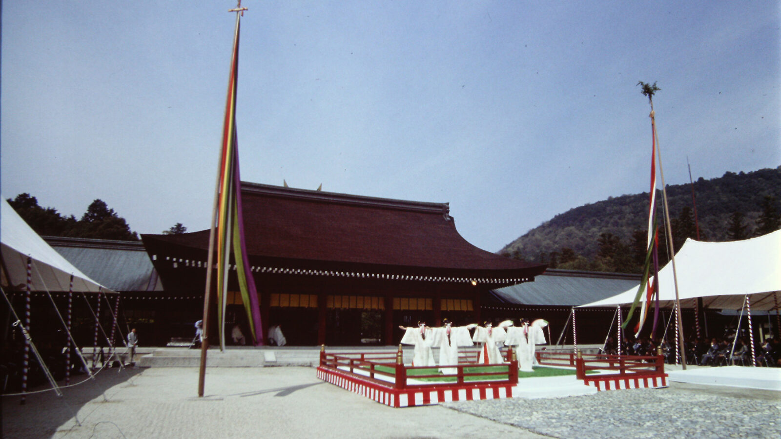 橿原神宮の歴史 <p>橿原神宮御鎮座百年記念大祭を斎行</p>

